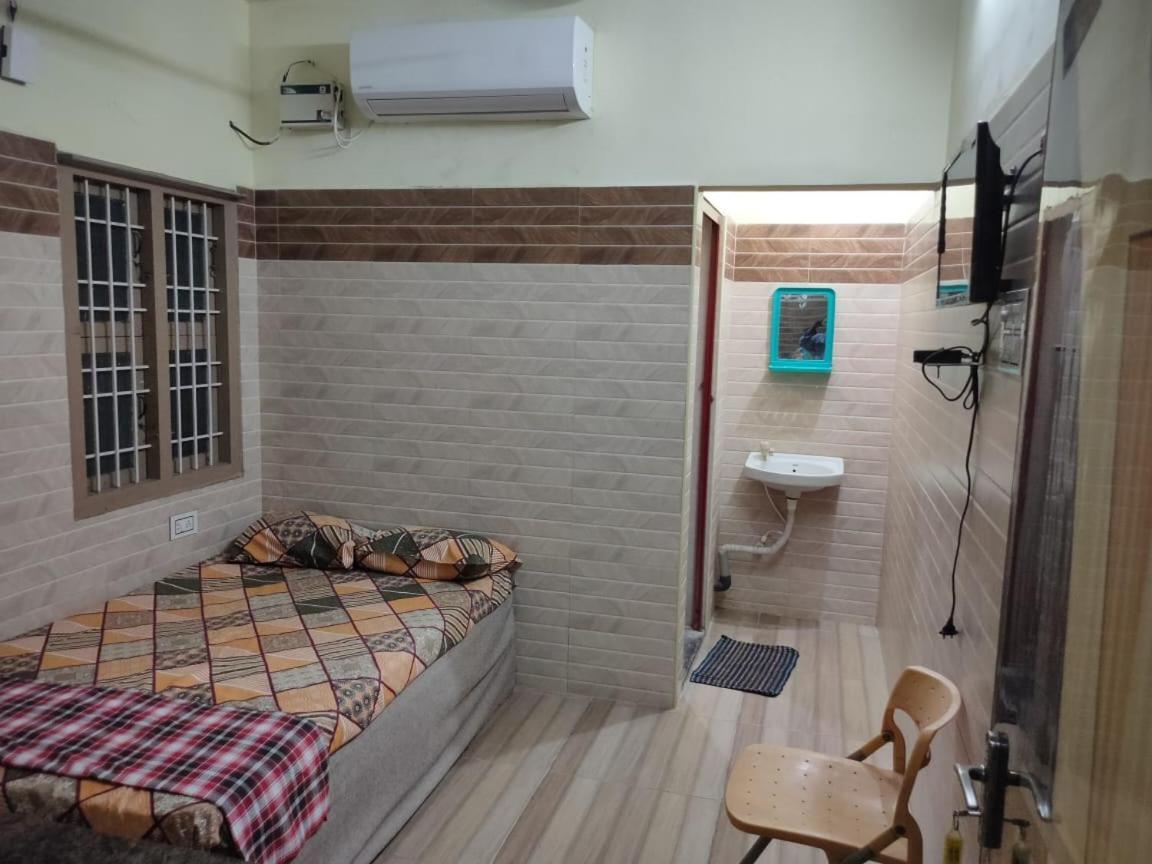 Sri Vari Residency Albergue Vellore Exterior foto
