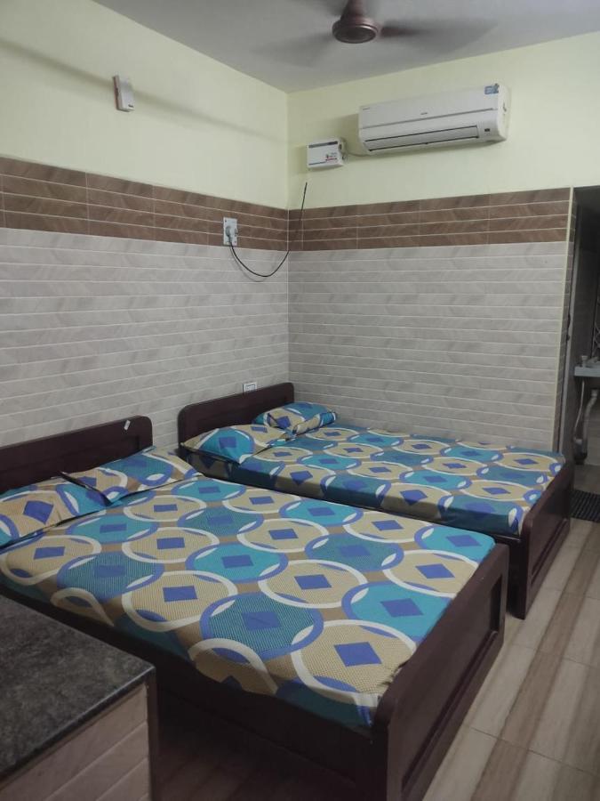 Sri Vari Residency Albergue Vellore Exterior foto