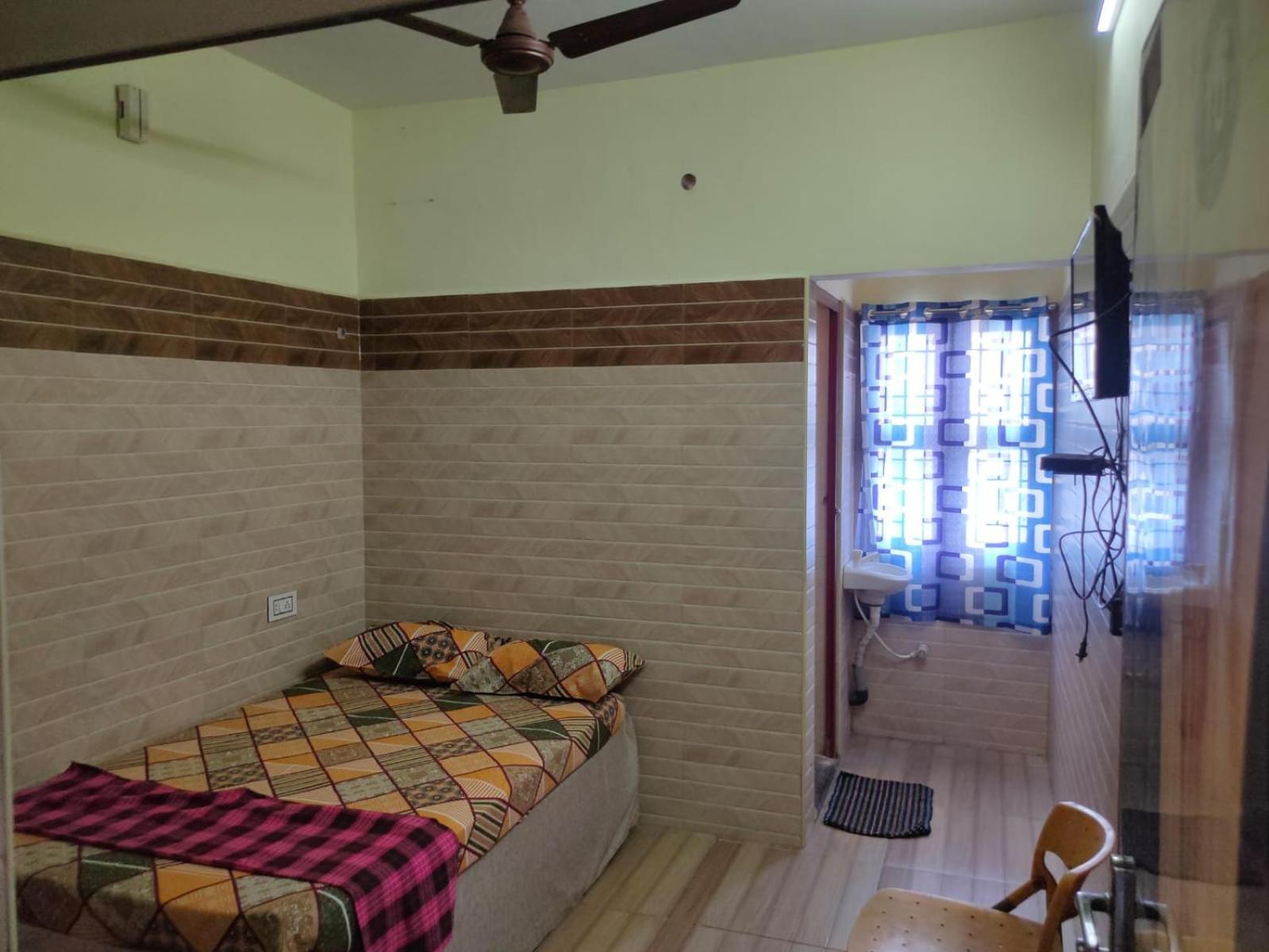 Sri Vari Residency Albergue Vellore Exterior foto